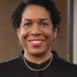 Juliana Stratton
