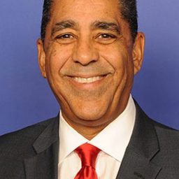 Adriano Espaillat