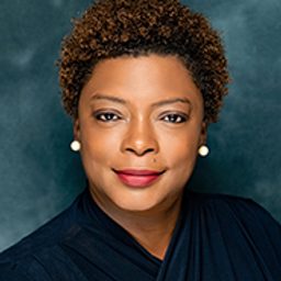 Tracie Davis