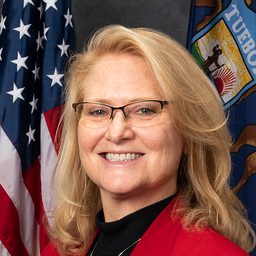 Lana Theis
