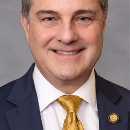 Warren Daniel